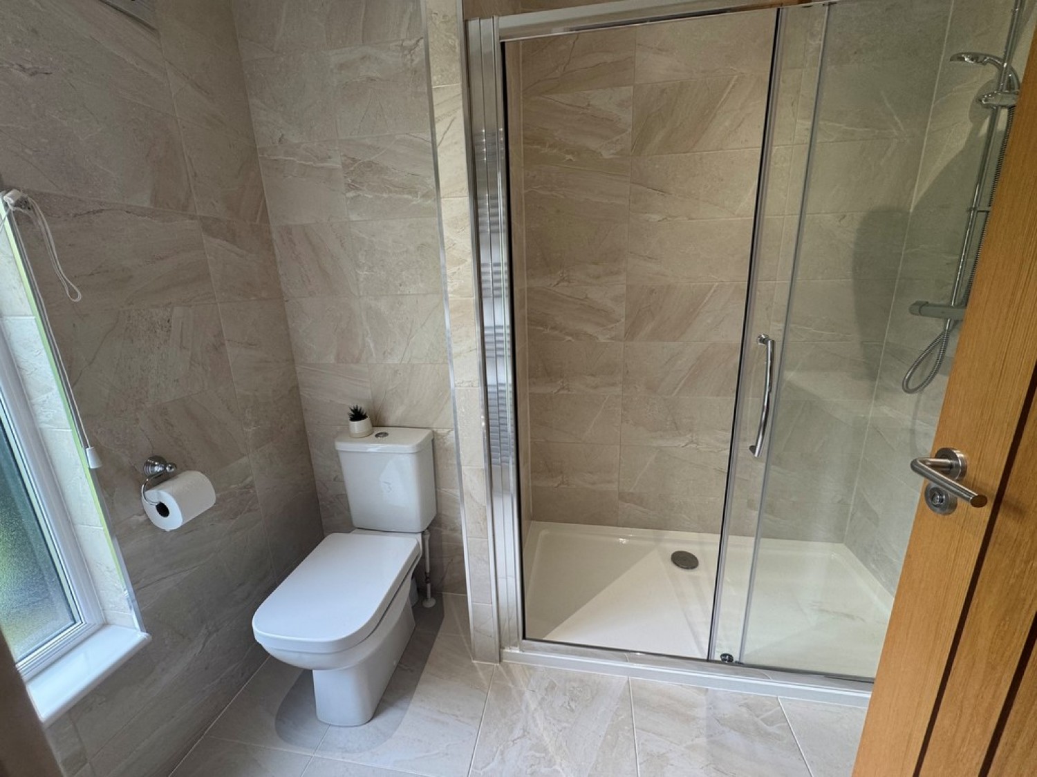 2 bedroom Bungalow for Letting Thursley, Godalming, Surrey