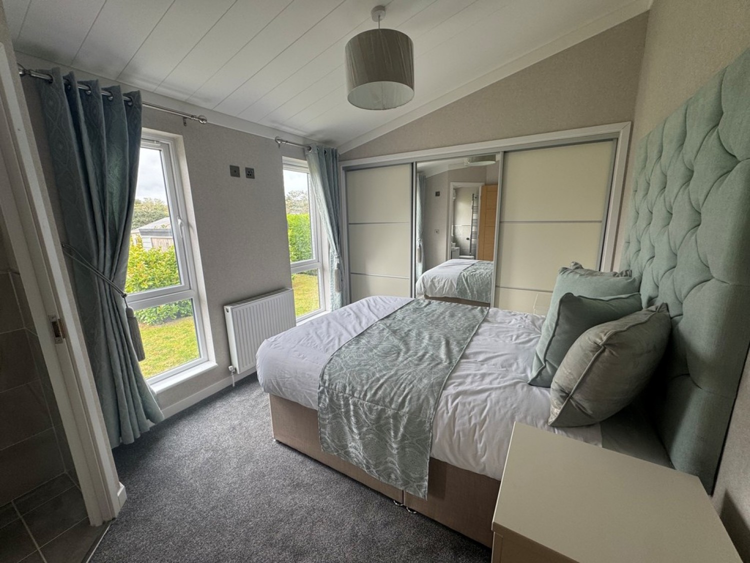 2 bedroom Bungalow for Letting Thursley, Godalming, Surrey