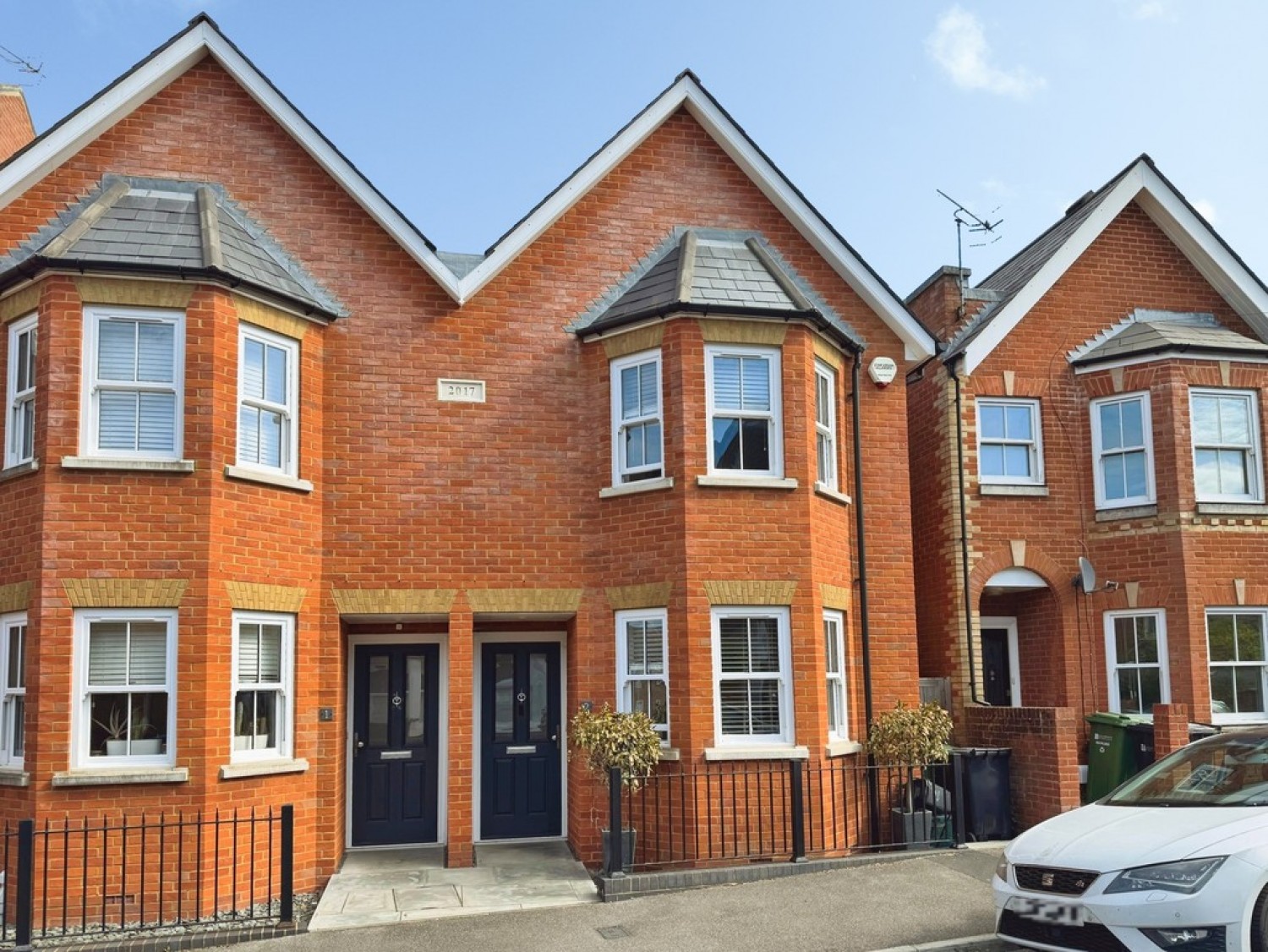 2 bedroom House for Letting Queens Road, Guildford