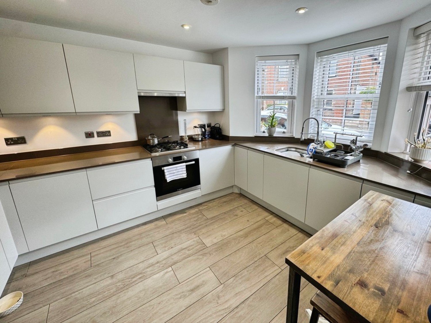 2 bedroom House for Letting Queens Road, Guildford