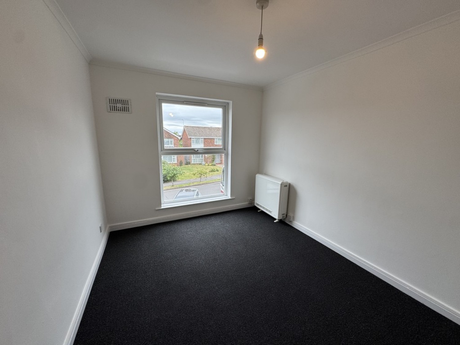 2 bedroom Flat for Letting Collingwood Crescent, Guildford