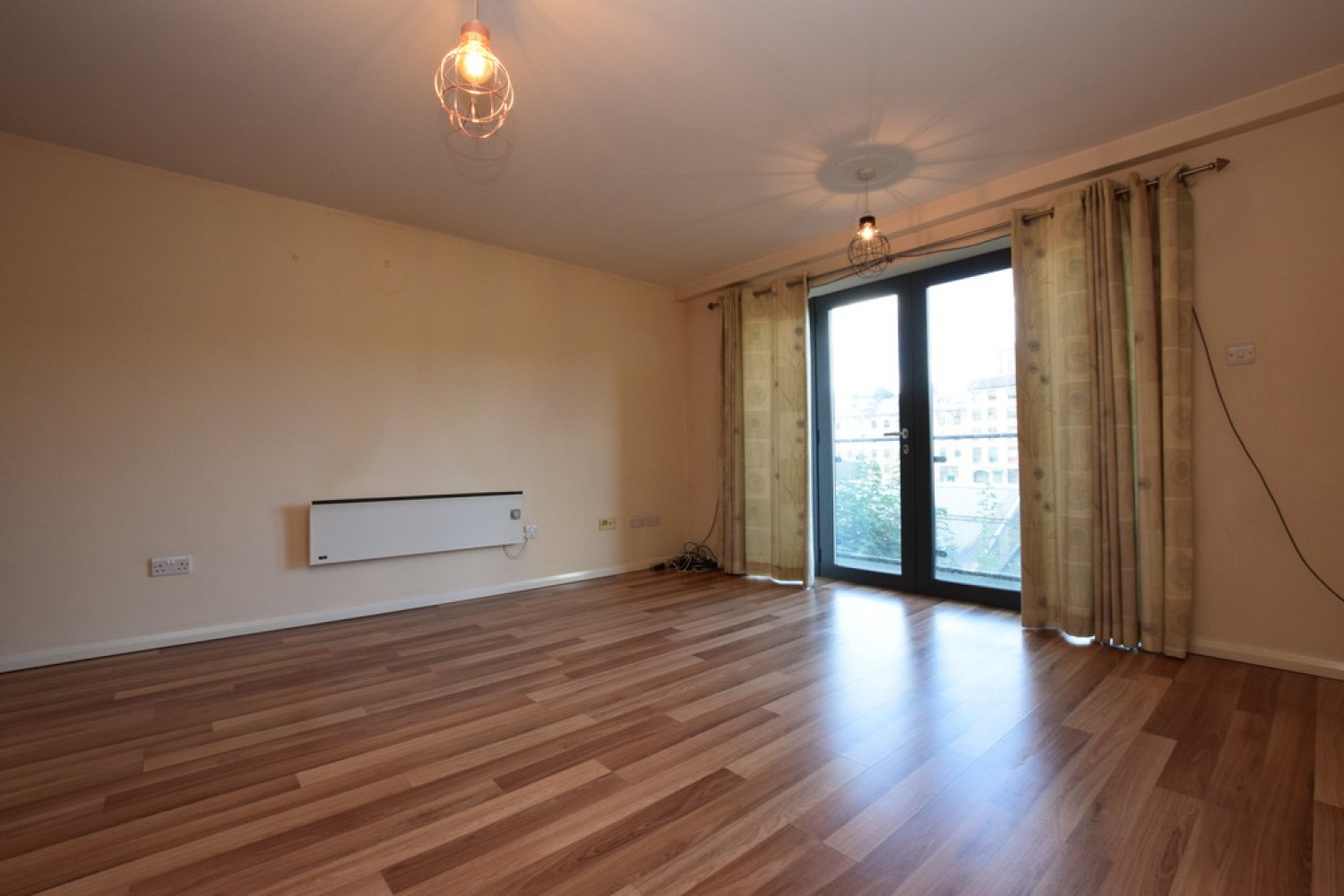 2 bedroom Flat for Letting The Ironworks, Birkhouse Lane