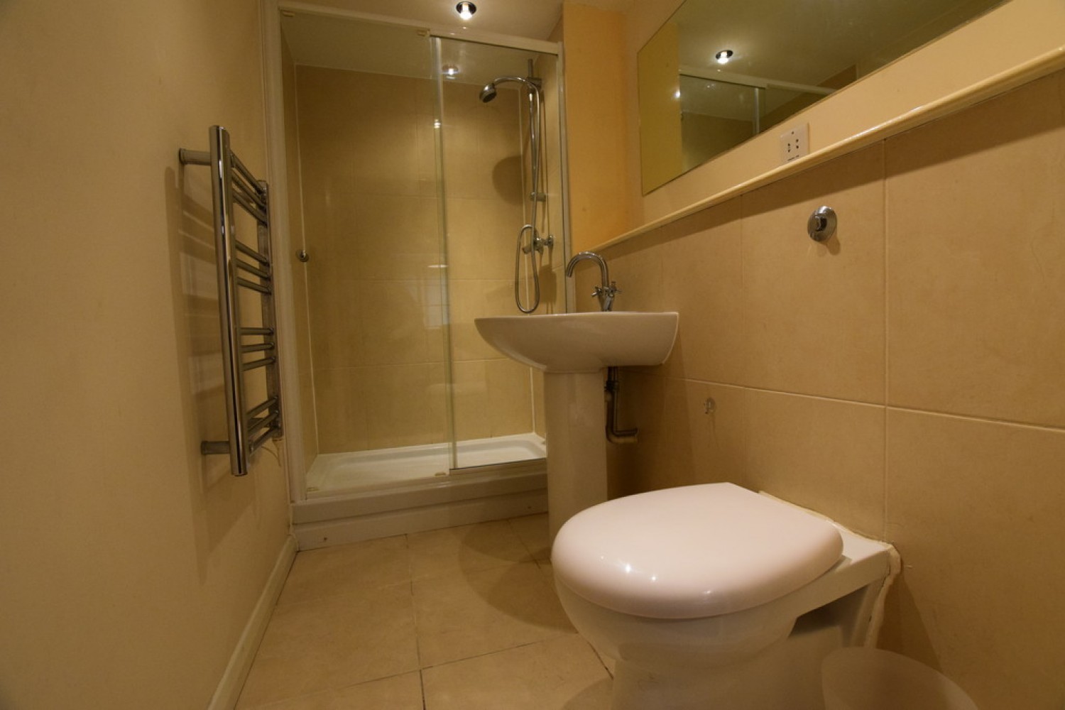 2 bedroom Flat for Letting The Ironworks, Birkhouse Lane