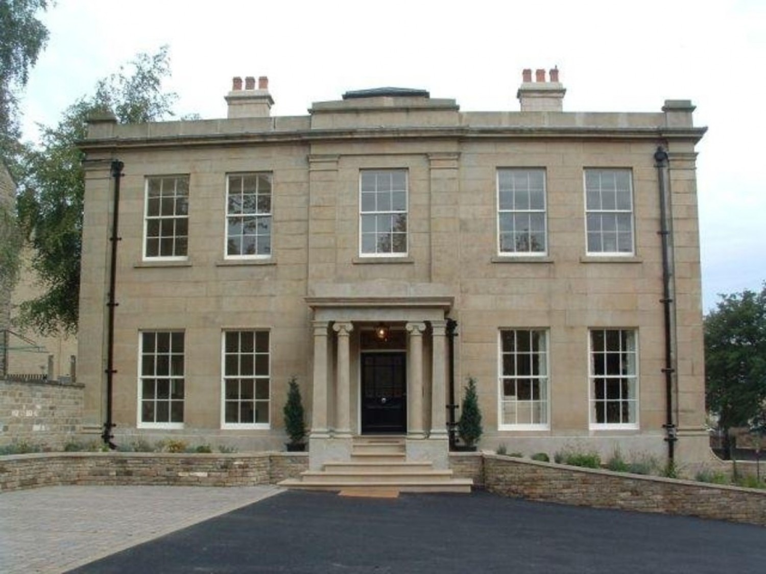 Ashvale, Claremont Hall