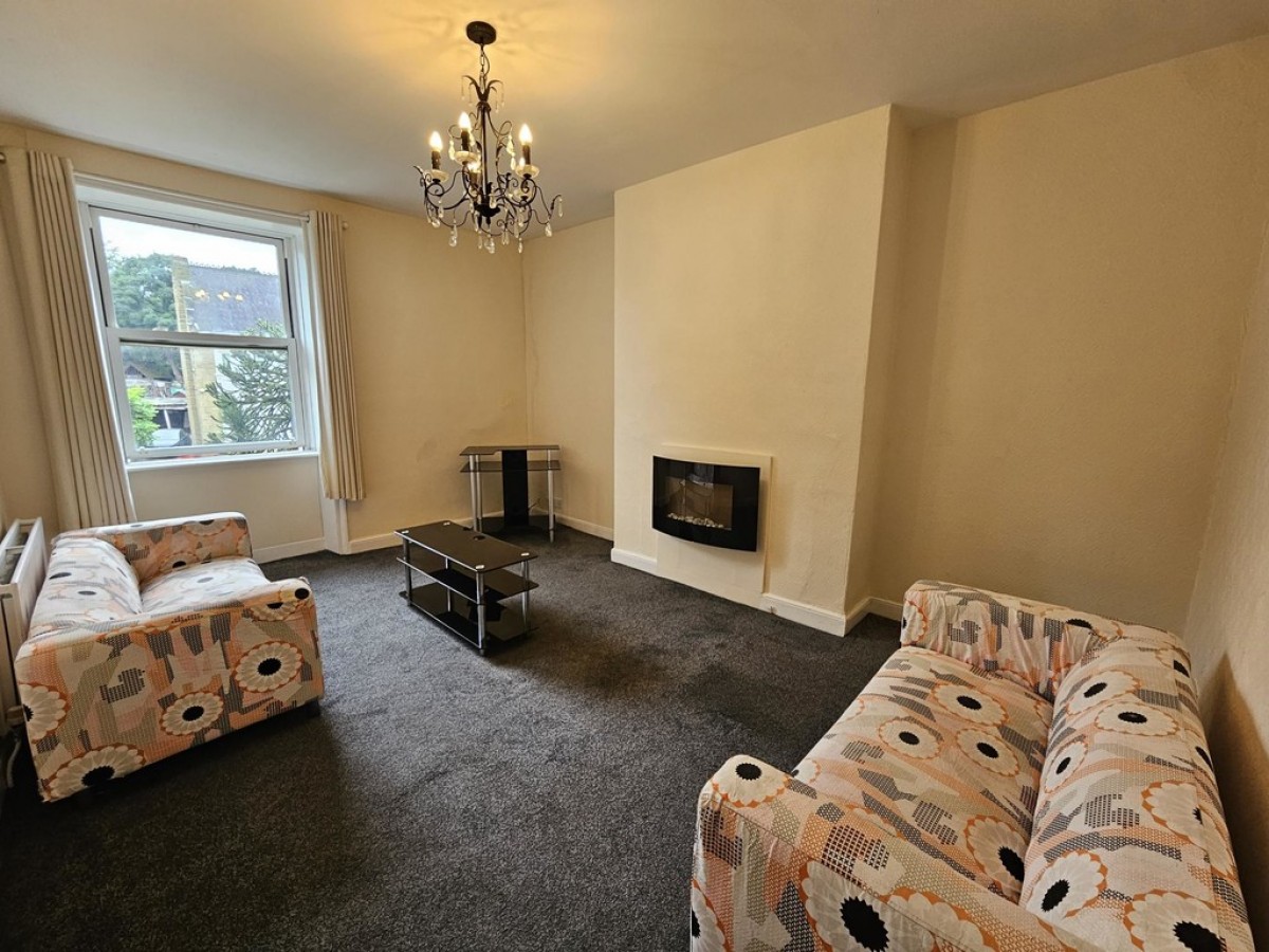 New North Road, Huddersfield