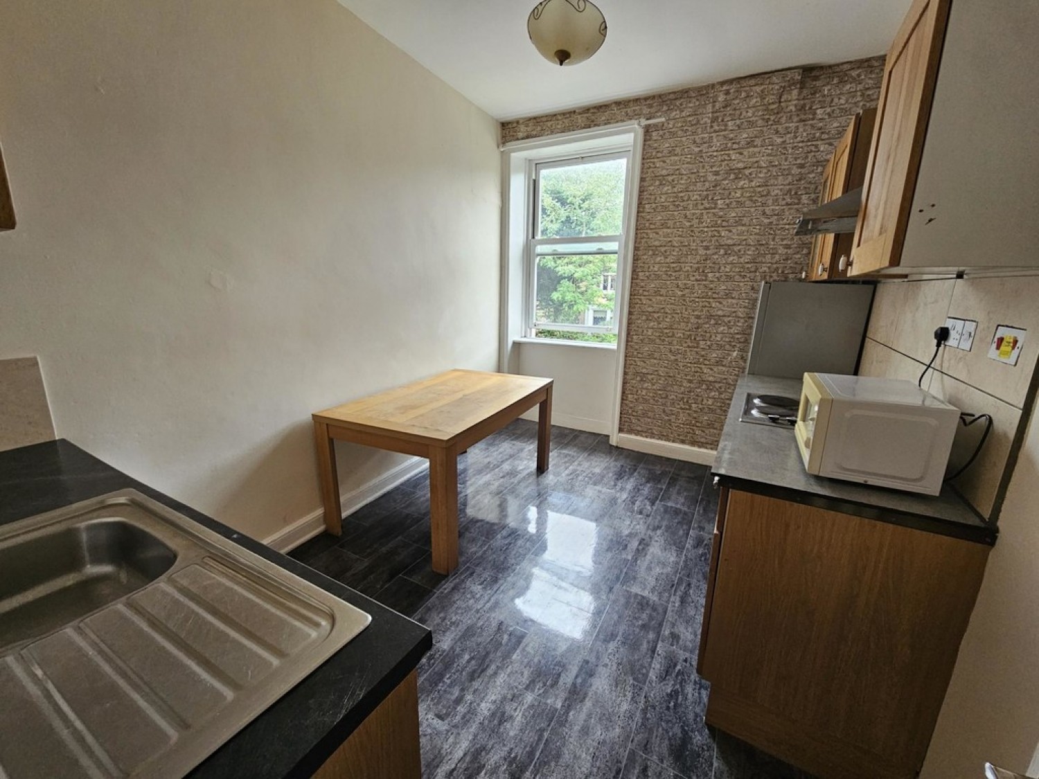 1 bedroom Flat in New North Road, Huddersfield