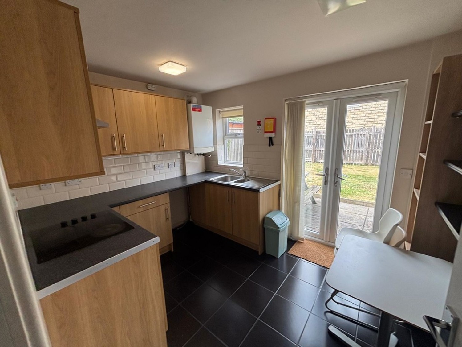 3 bedroom House for Letting Cross Lane, Newsome