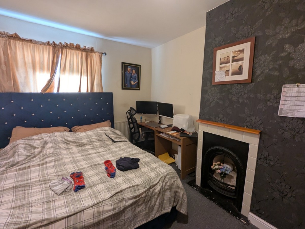 Brook Street, Moldgreen