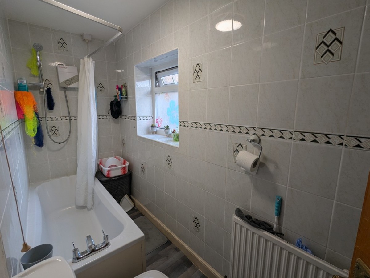 Brook Street, Moldgreen