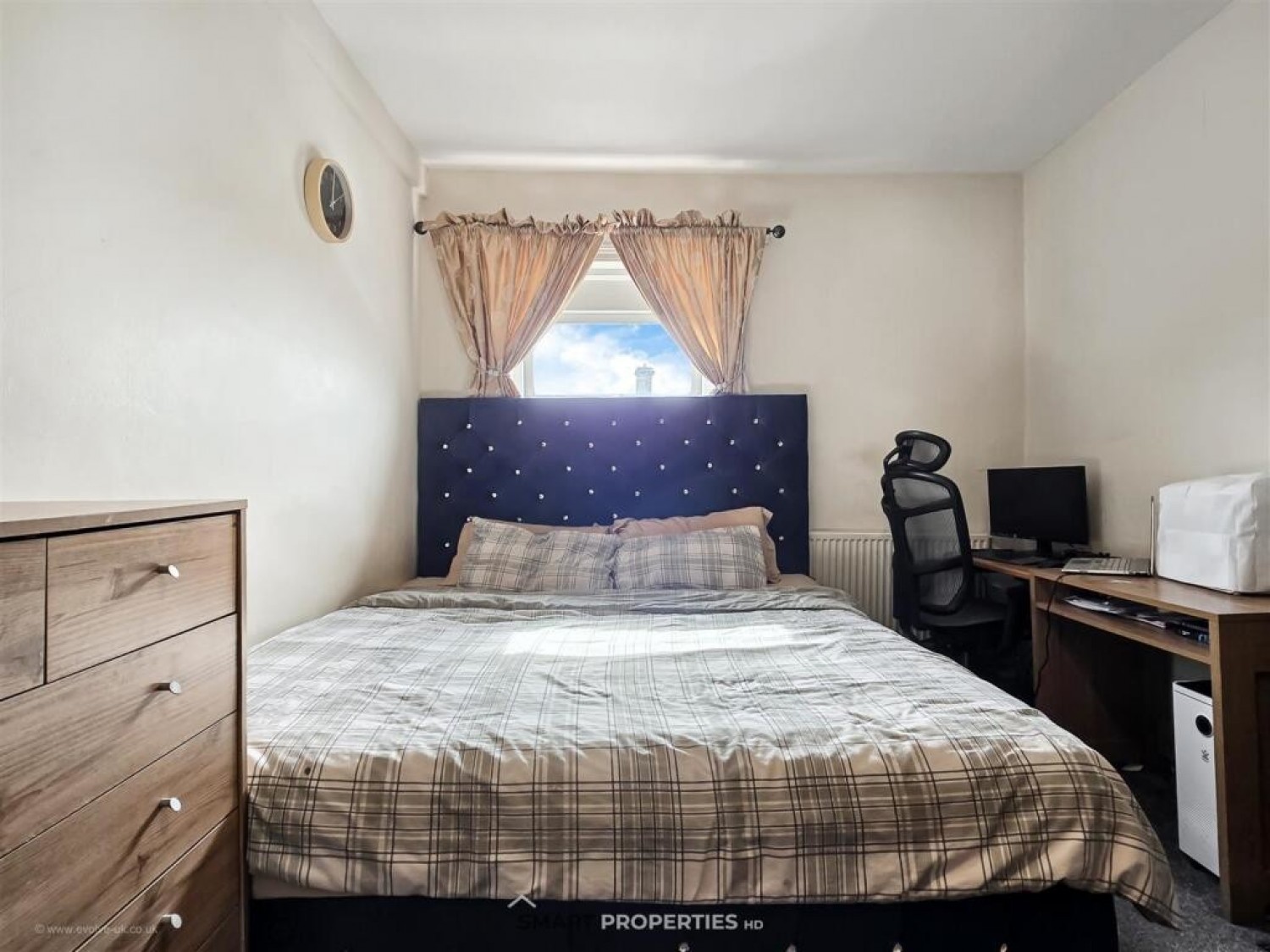 Brook Street, Moldgreen