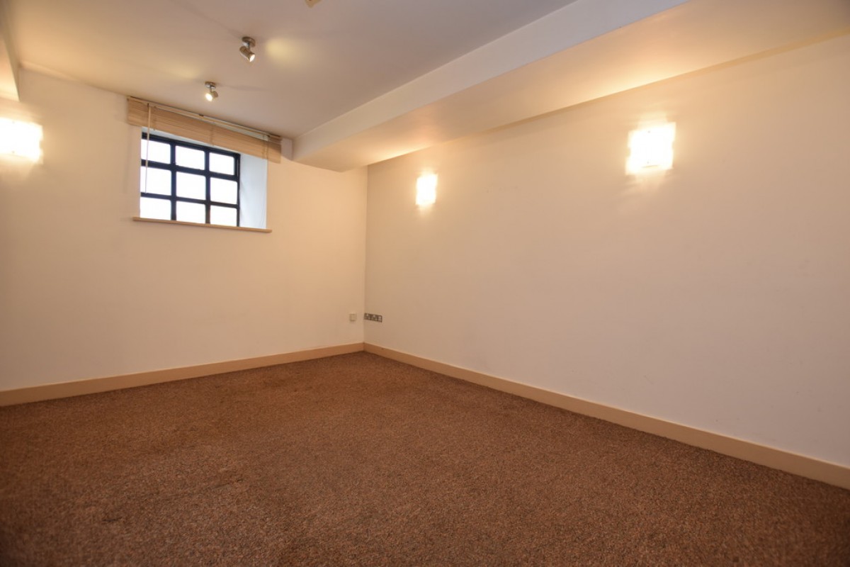 Cumin Court, Honley