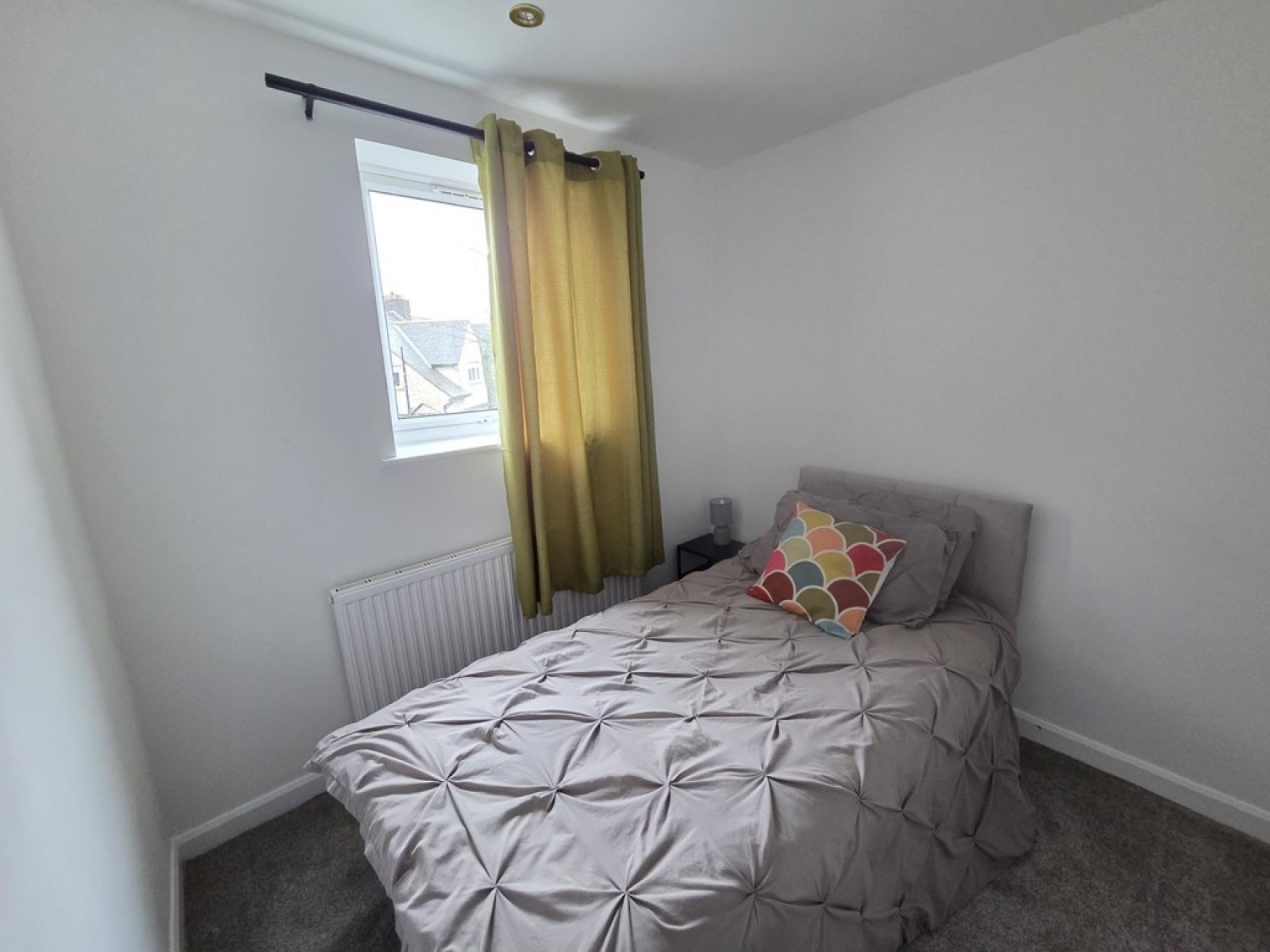 5 bedroom House in Lynton Avenue, Huddersfield