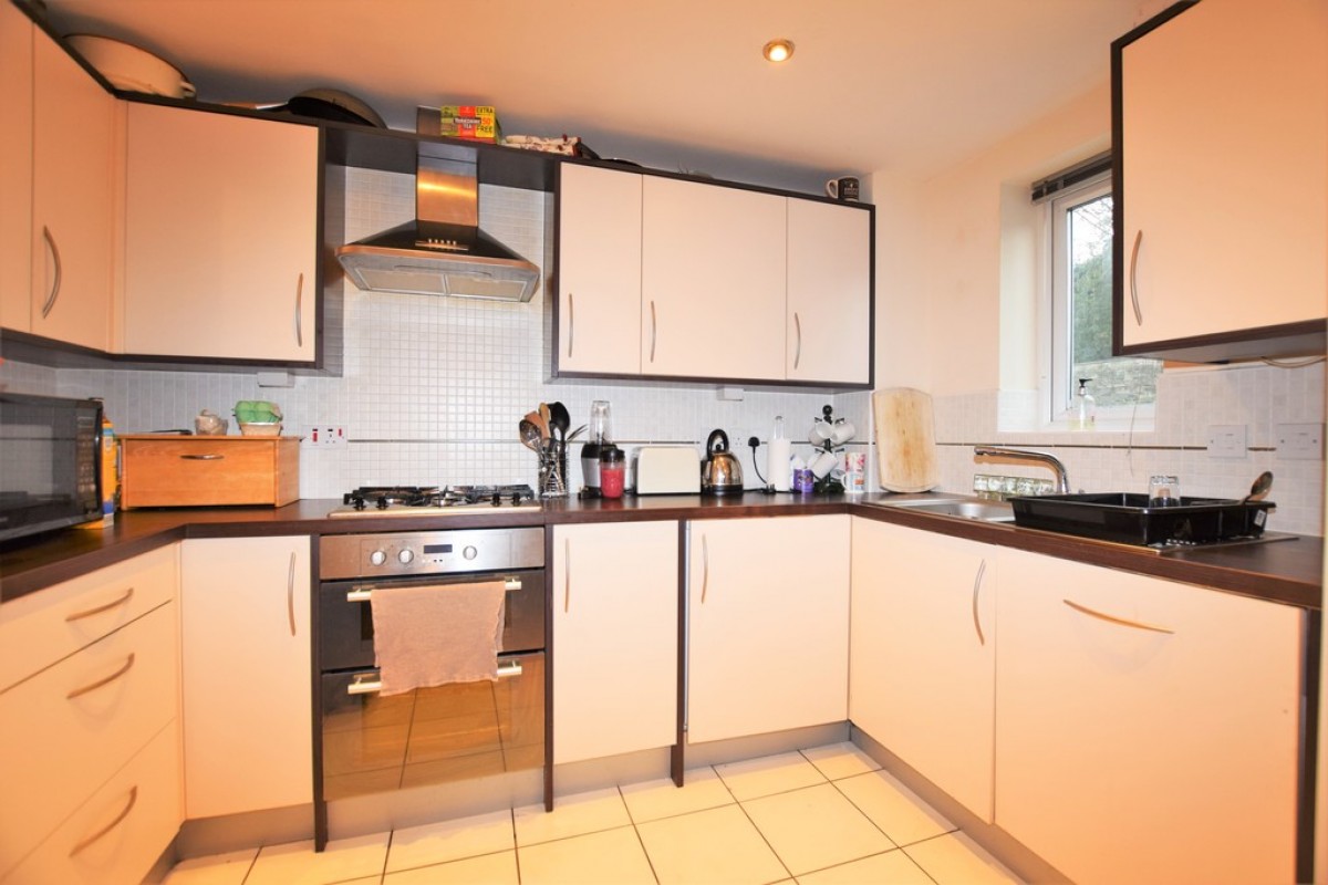 Blackthorn Drive, Lindley