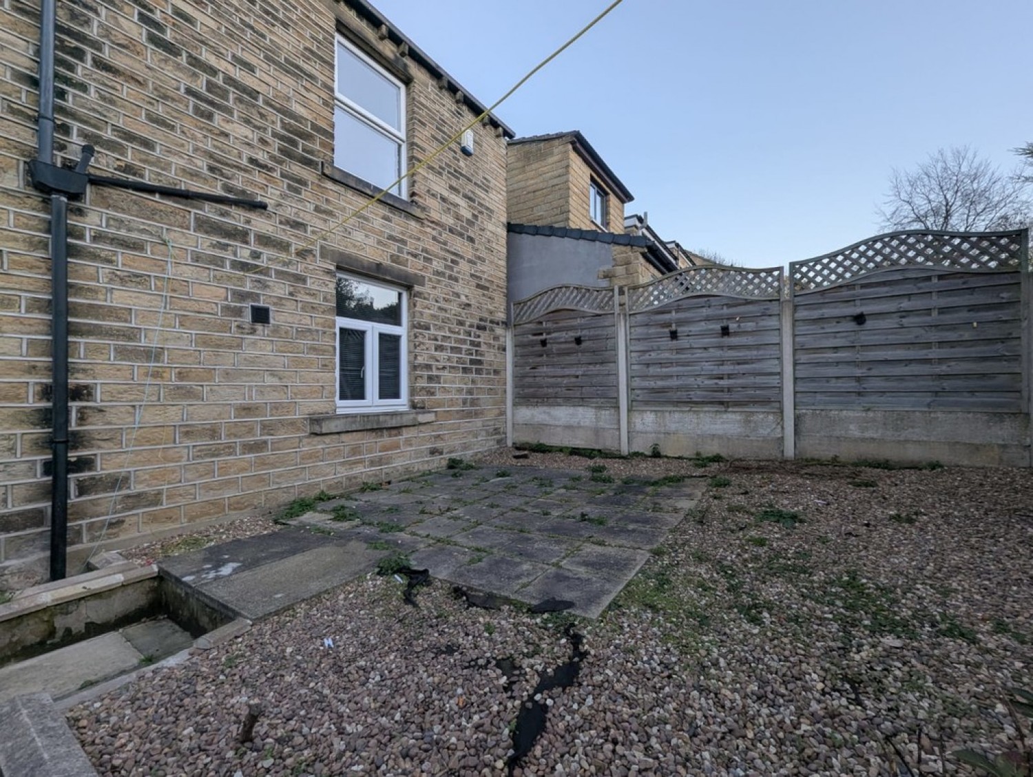 Stile Common Road, Newsome