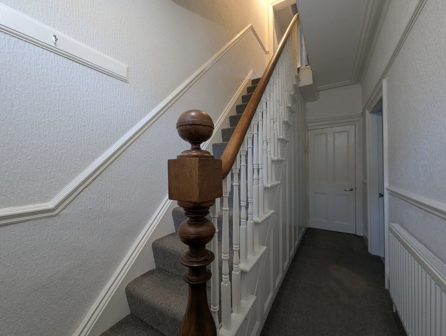 Stile Common Road, Newsome