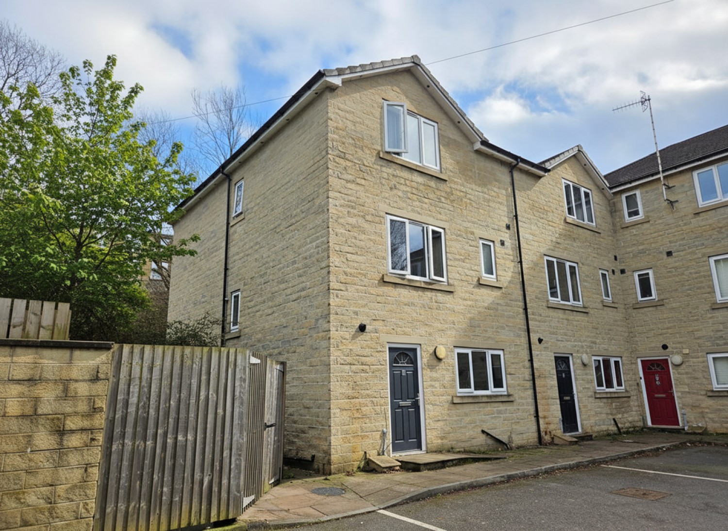 1 bedroom House of Multiple Occupation for Letting Lockwood Scar, Lockwood