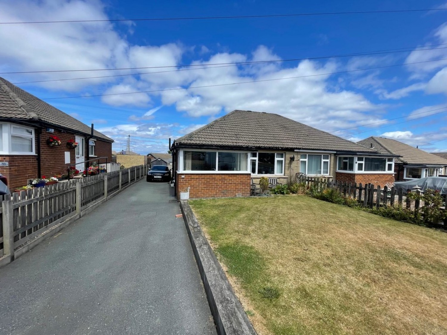 2 bedroom Bungalow for Letting Low Hills Lane, Lindley