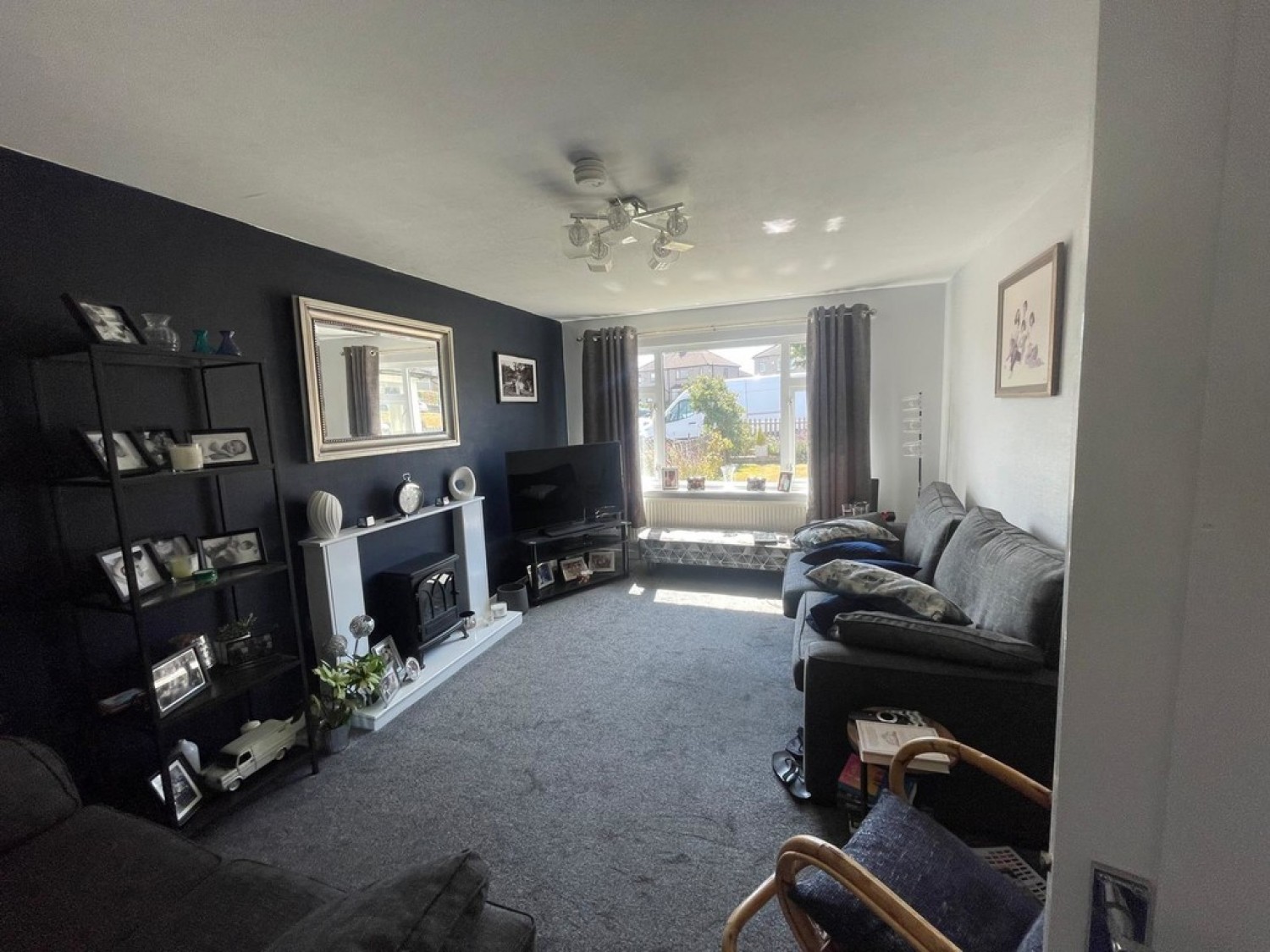 2 bedroom Bungalow for Letting Low Hills Lane, Lindley
