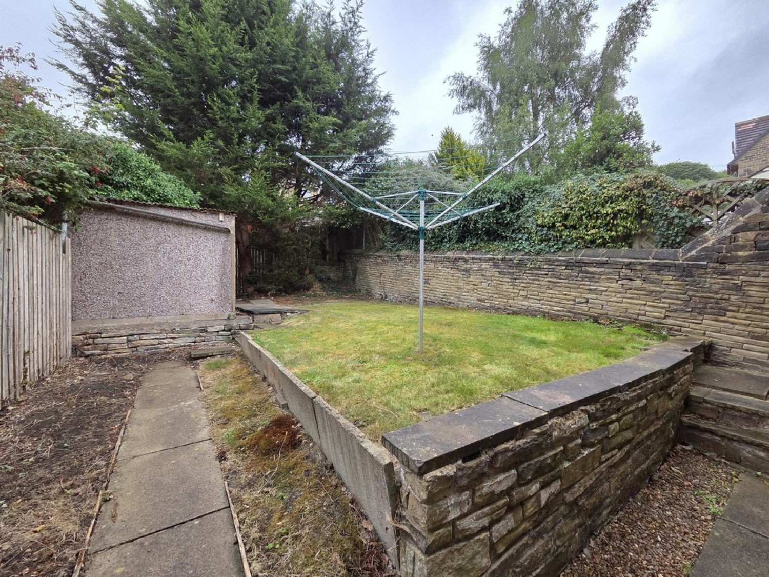 Dog Kennel Bank, Huddersfield