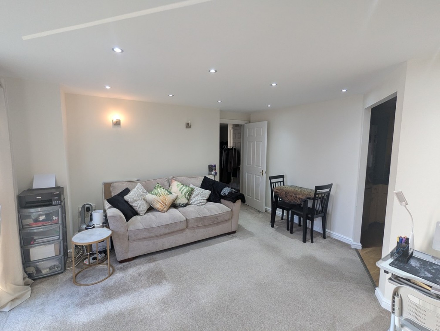 Flugel Way, Huddersfield