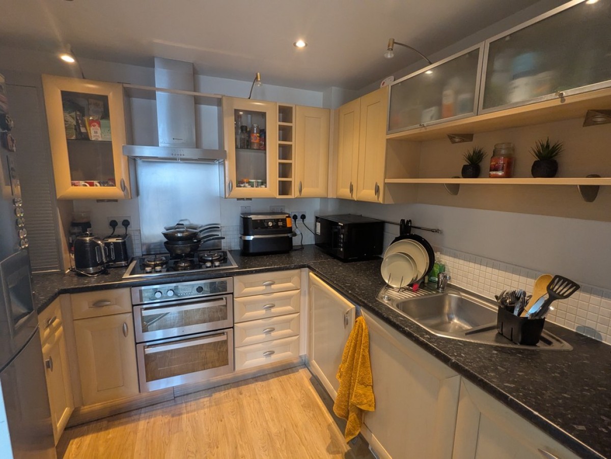 Flugel Way, Huddersfield