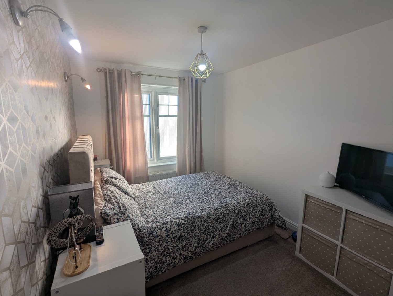 Flugel Way, Huddersfield