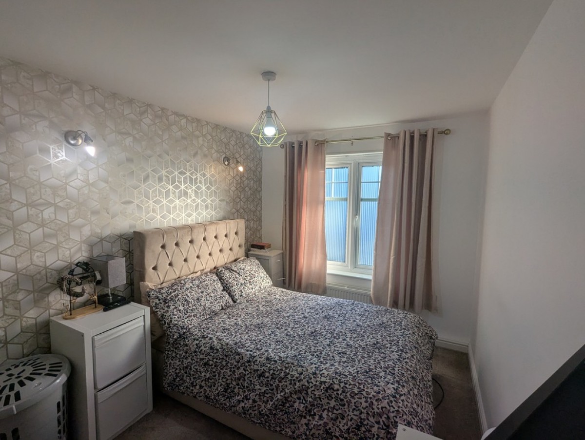 Flugel Way, Huddersfield