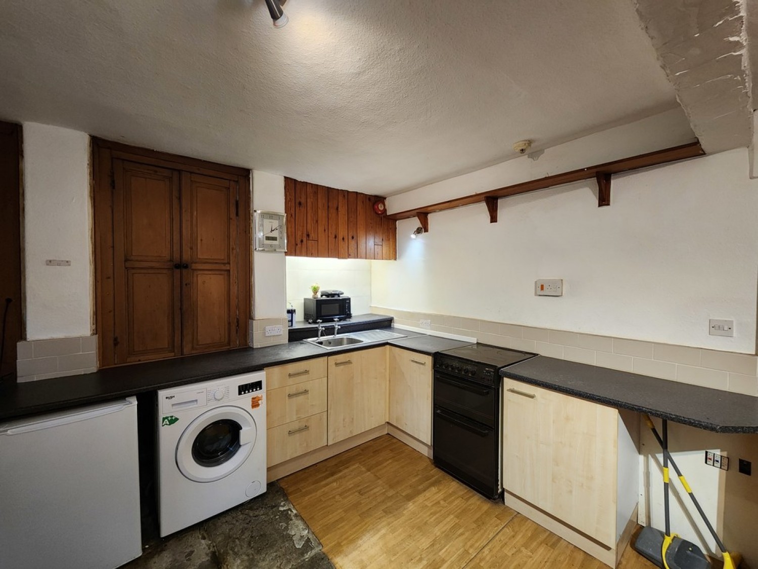 1 bedroom Flat for Letting Trinity Street, Huddersfield