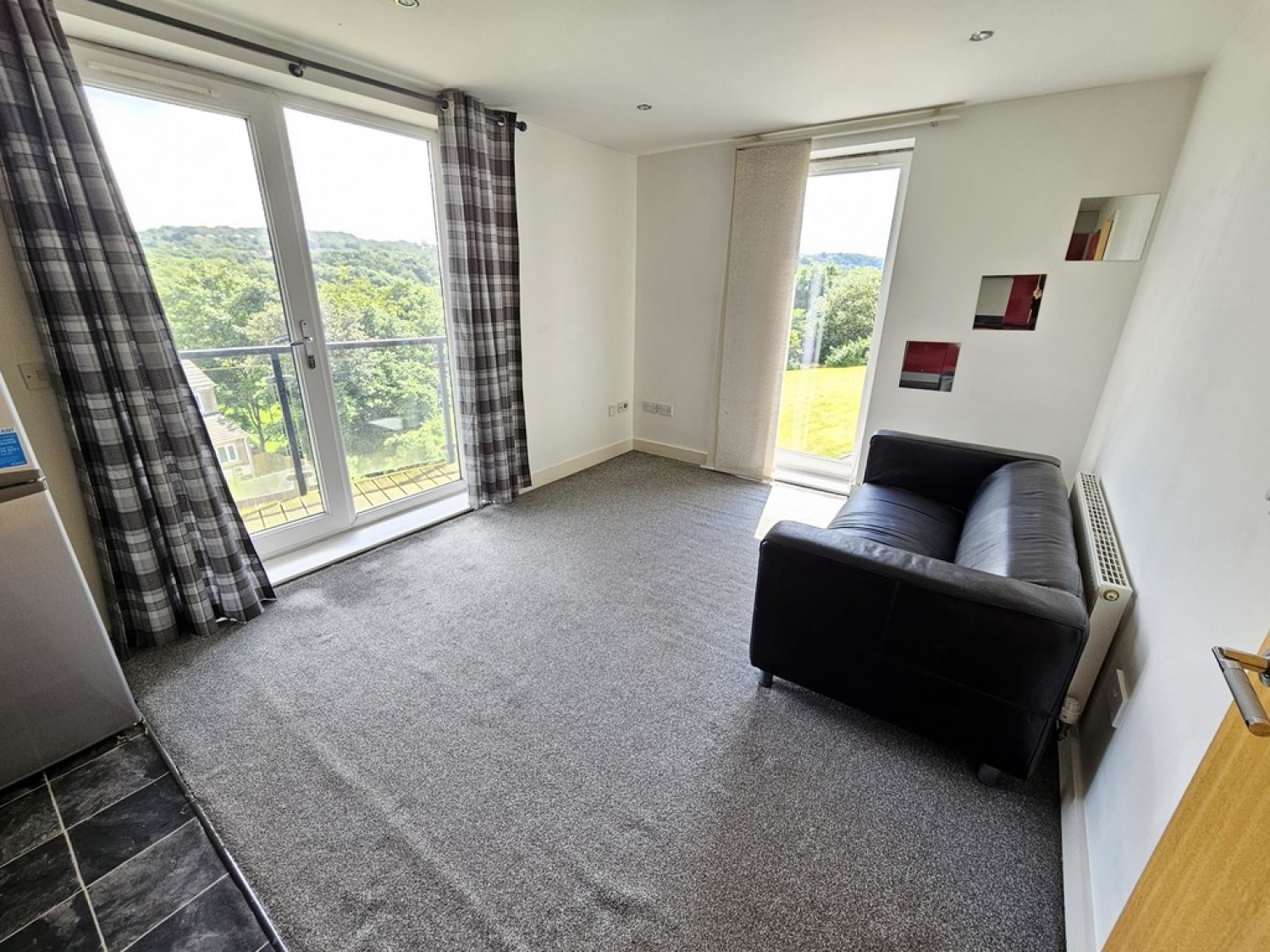 Aspley Heights, Moldgreen