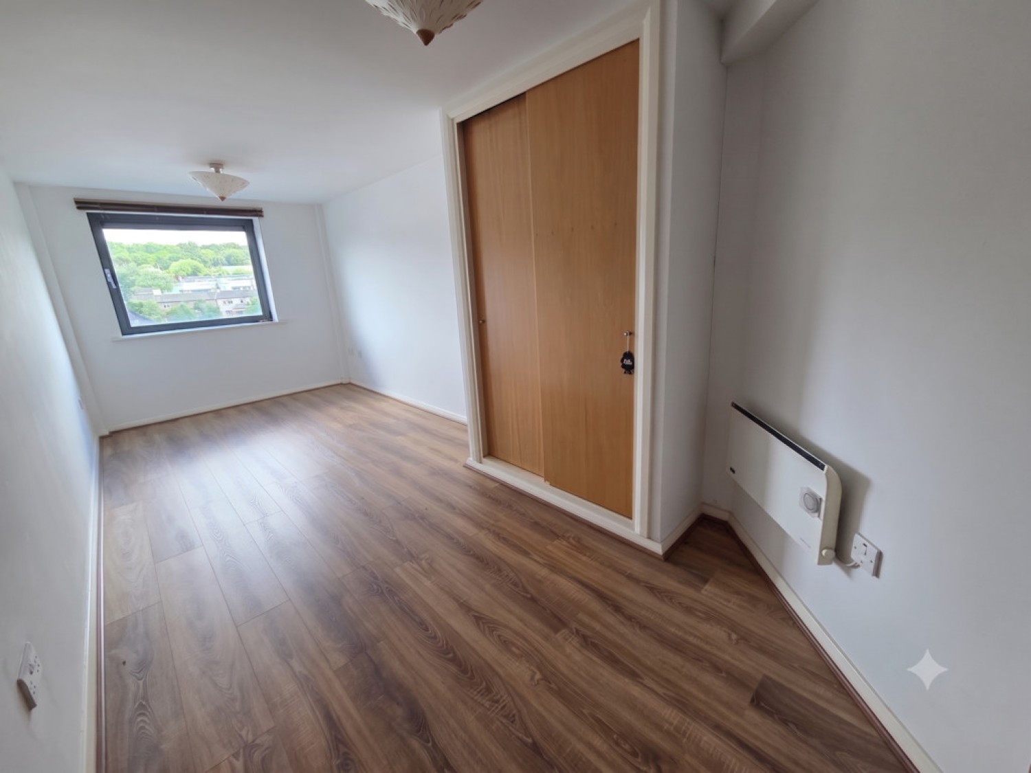 2 bedroom Flat for Letting The Ironworks, Paddock