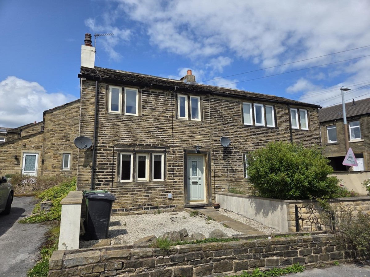 Crosland Hill Road, Crosland Moor