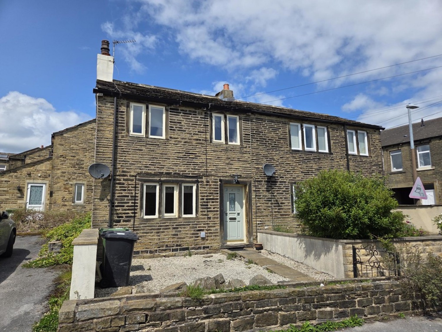 Crosland Hill Road, Crosland Moor