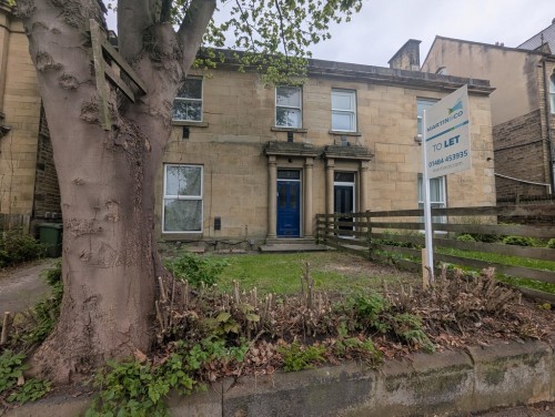 New North Road, Huddersfield