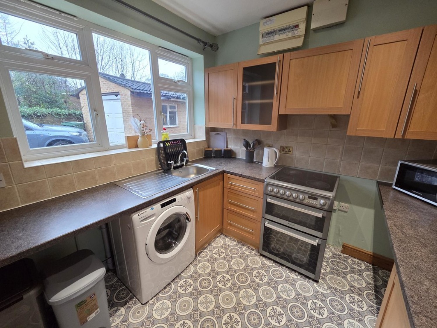 2 bedroom House in Greenhead Road, Springwood