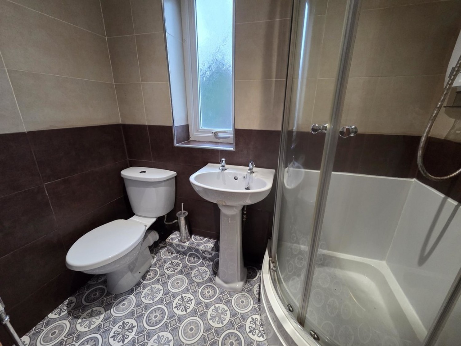 2 bedroom House in Greenhead Road, Springwood