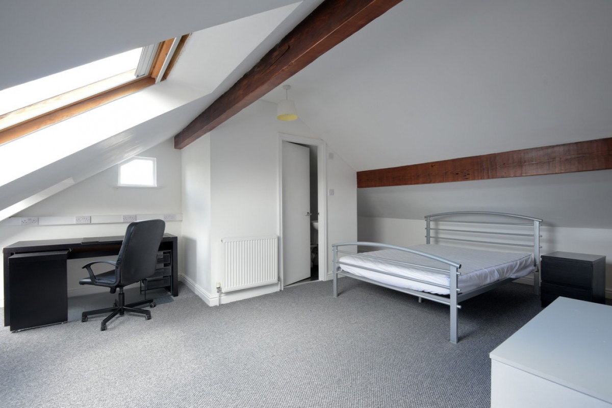 Somerset Road, Almondbury