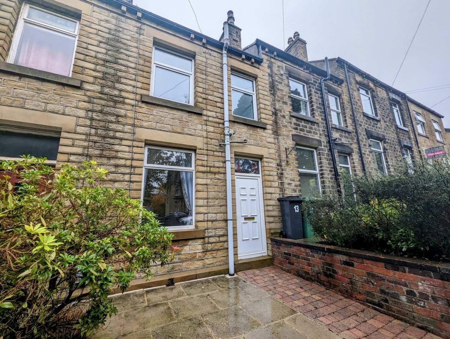 2 bedroom House for Letting Highroyd Lane, Huddersfield