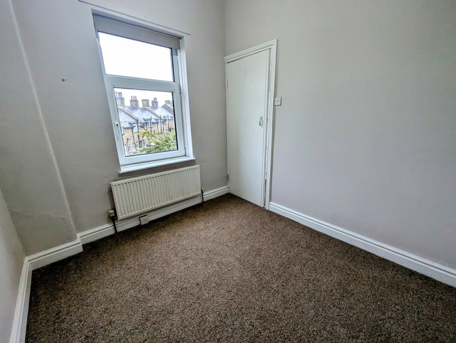 2 bedroom House for Letting Highroyd Lane, Huddersfield