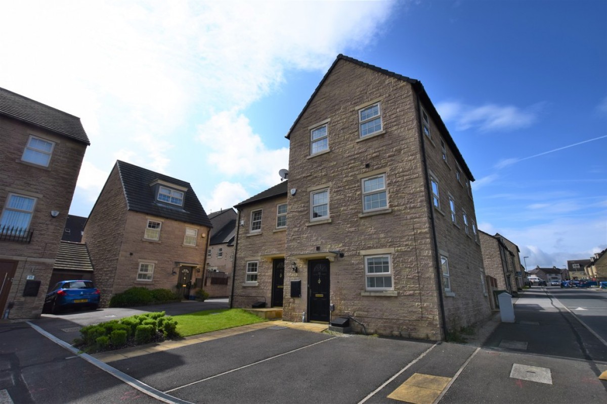 Norfolk Avenue, Huddersfield