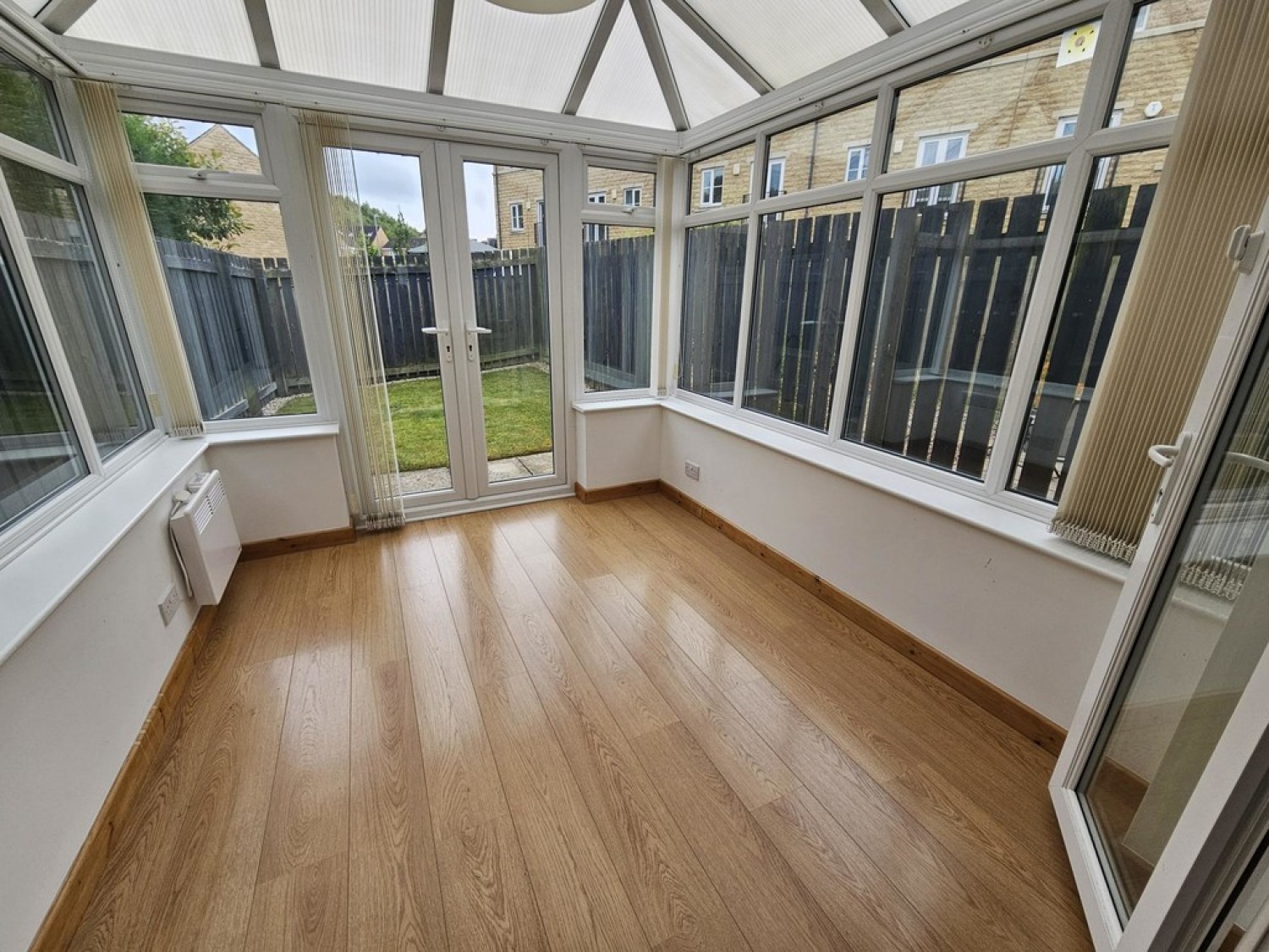 3 bedroom House for Letting Hanby Close, Fenay Bridge