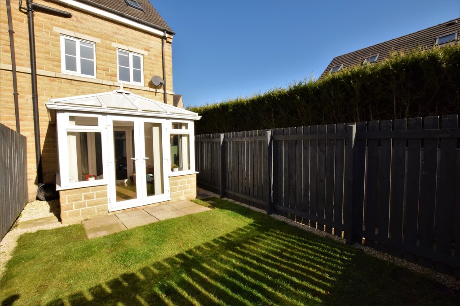 3 bedroom House for Letting Hanby Close, Fenay Bridge