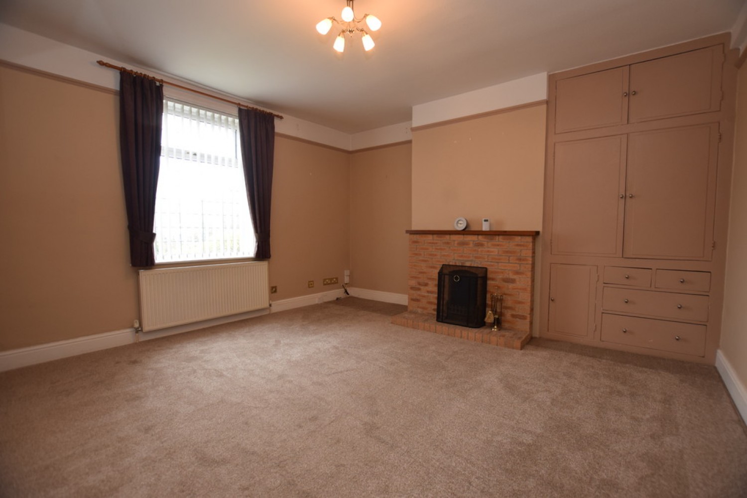 3 bedroom House for Letting Bradley Road, Bradley