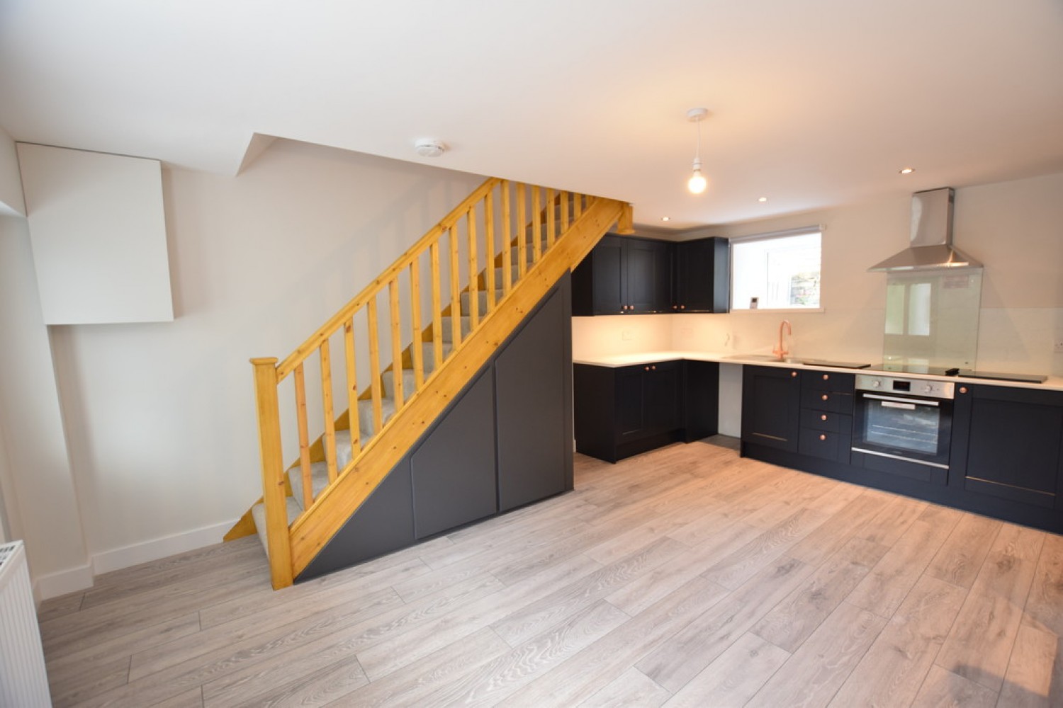 2 bedroom House for Letting Huddersfield Road, Shelley