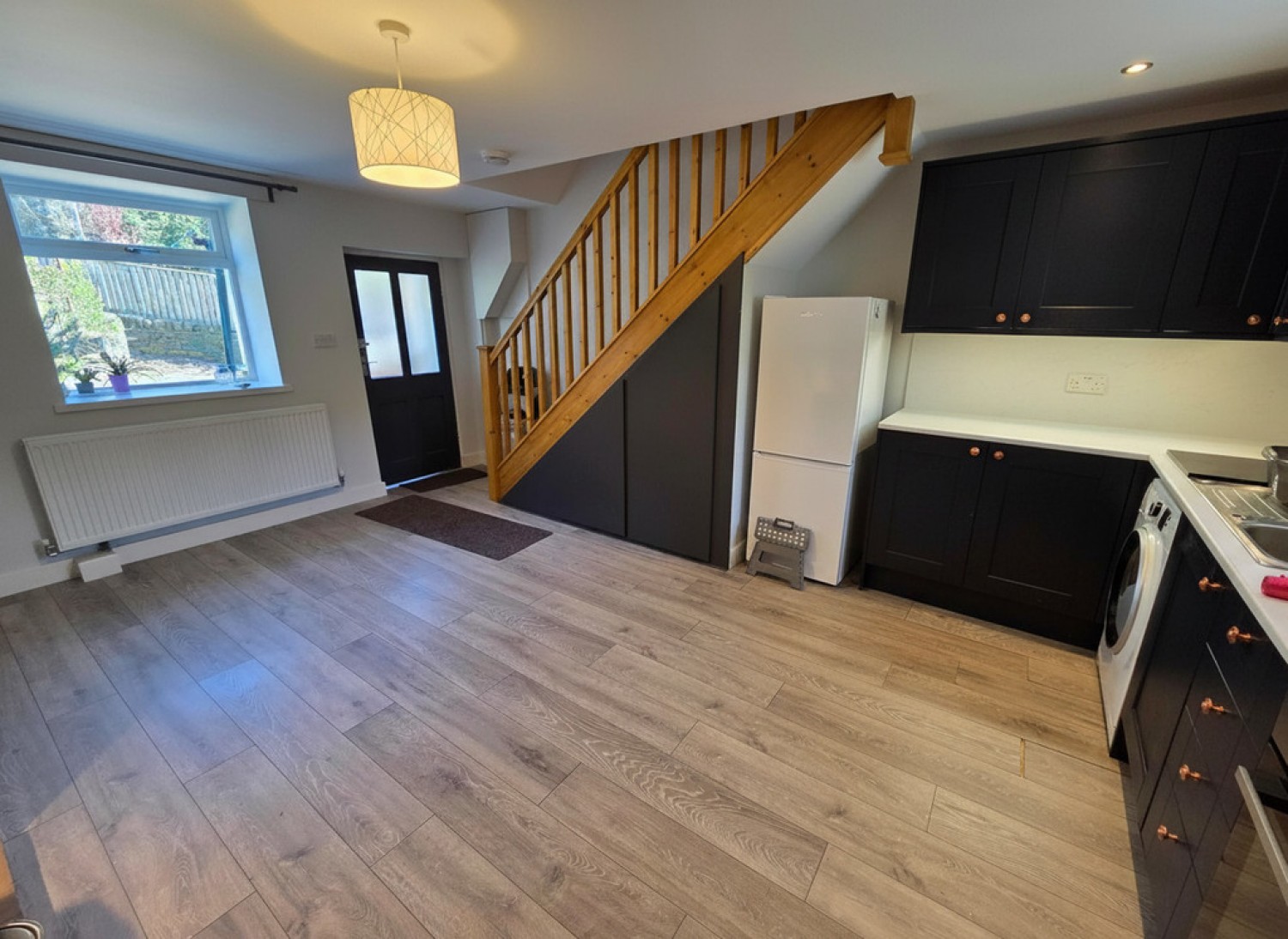 2 bedroom House for Letting Huddersfield Road, Shelley