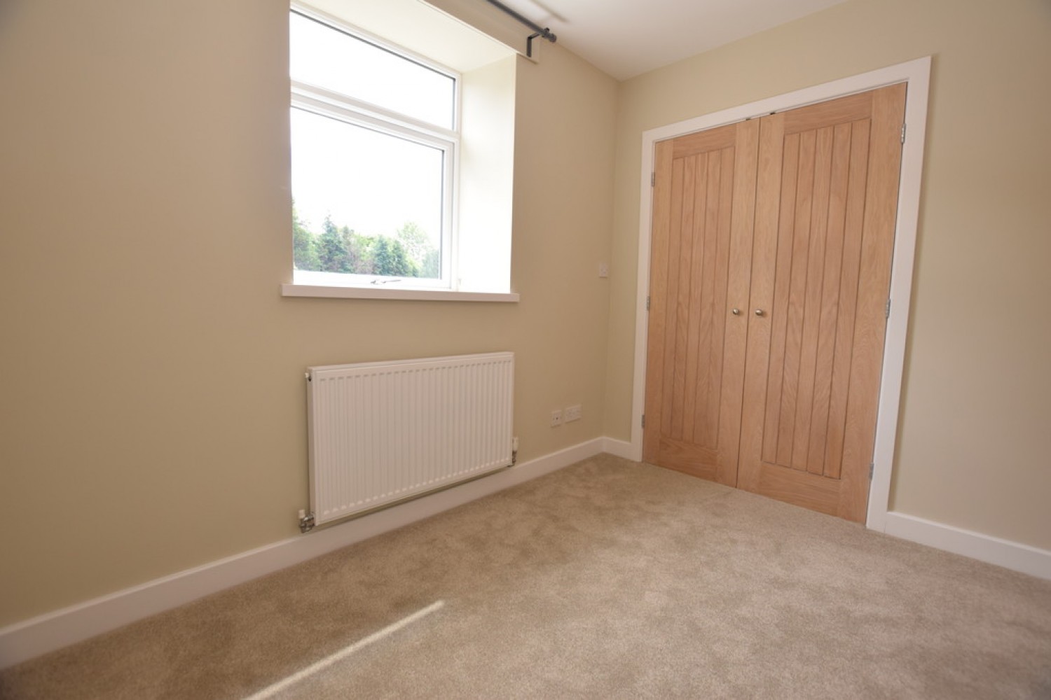 2 bedroom House for Letting Huddersfield Road, Shelley