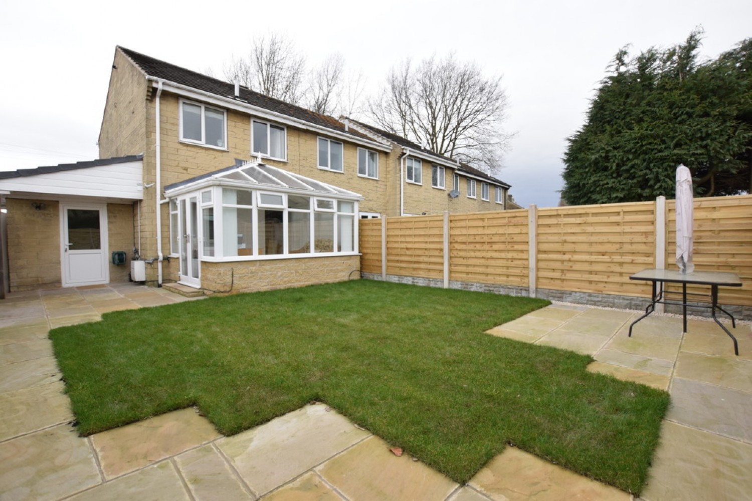2 bedroom House for Letting Lee Way, Highburton