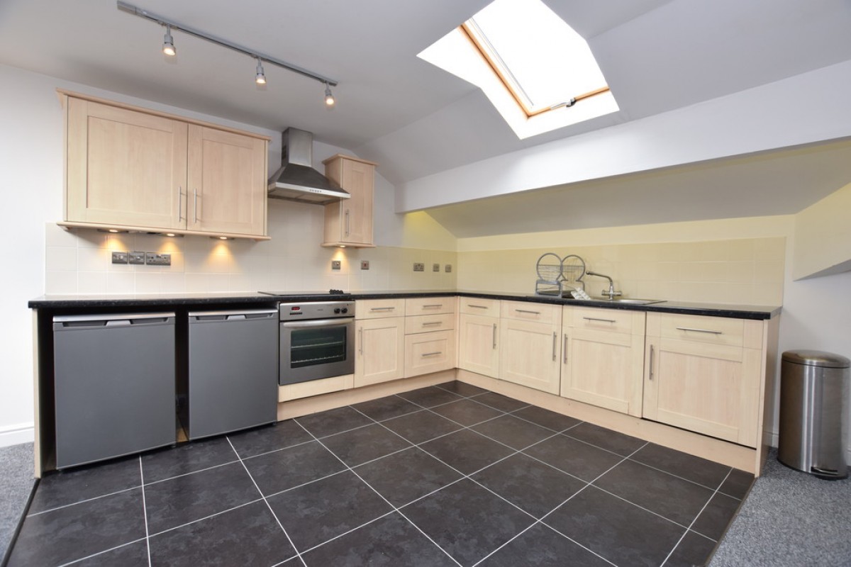 Occupation Road, Lindley