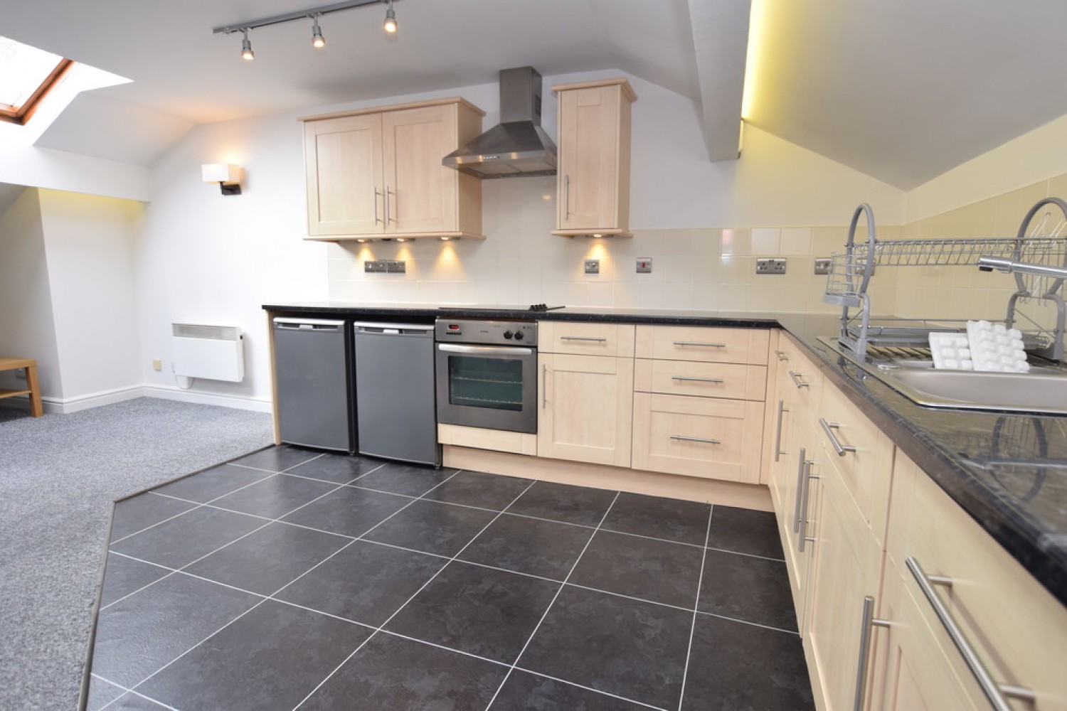 2 bedroom Flat for Letting Occupation Road, Lindley