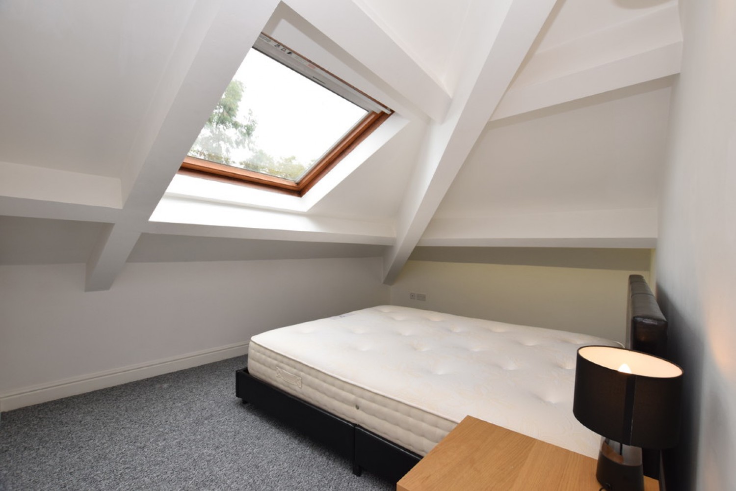 2 bedroom Flat for Letting Occupation Road, Lindley