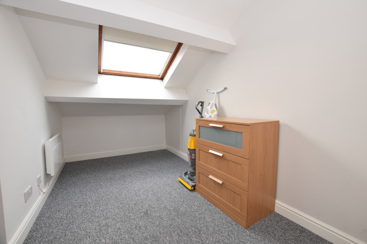 2 bedroom Flat for Letting Occupation Road, Lindley